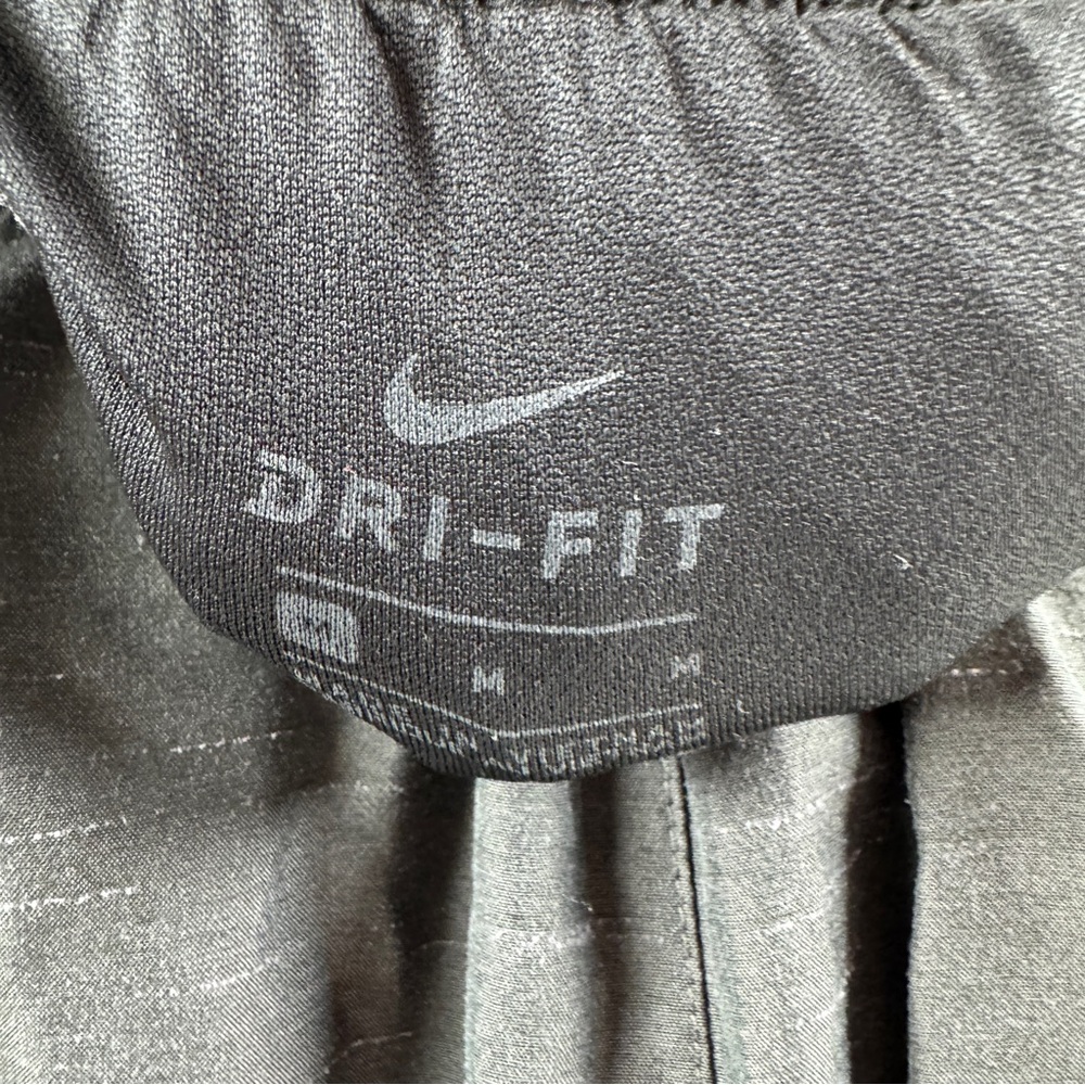 Nike Dri Fit Running Shorts Grey with Black Sides Size Medium - Picture 4 of 5